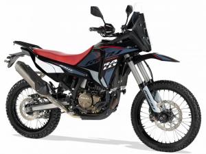 
Moteur monocylindre 4 Temps de 293 cm3

Puissance 33,4 ch

Boîte de vitesses 6 rapports avec embrayage anti rebond

Roues de 21 et 18 pouces

Grand